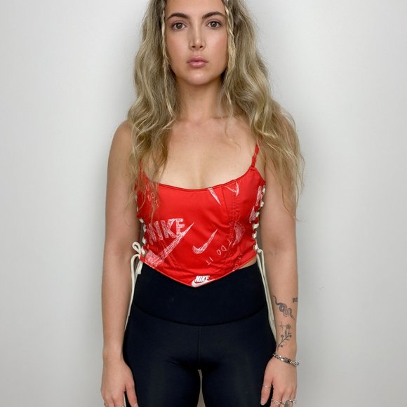 THE PAZ TANK - Picture 2 of 3